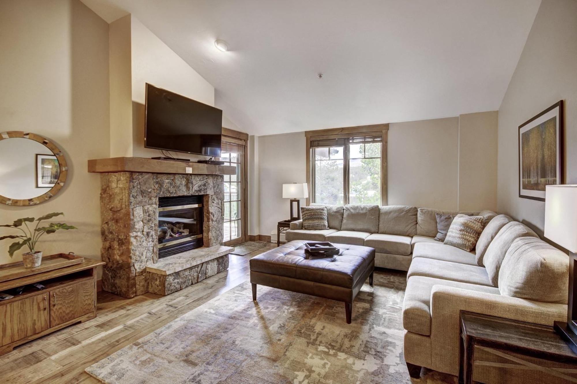 Lodge Mountain Thunder Breckenridge