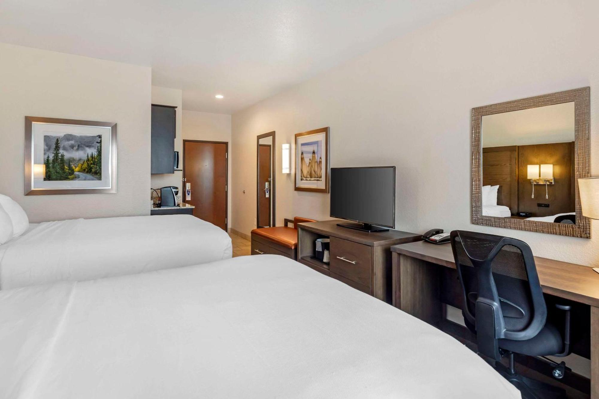 Comfort & Denver Ne Medical Center Hotel