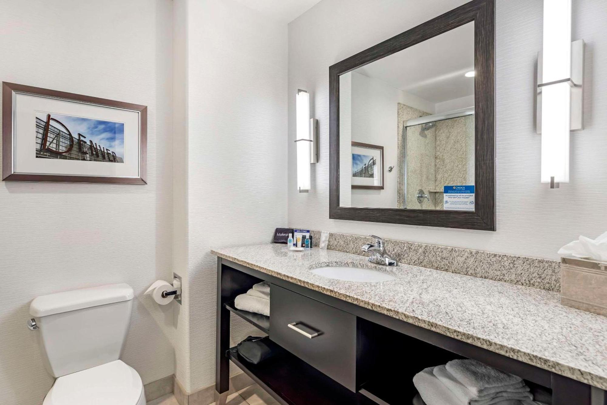 Comfort & Denver Ne Medical Center