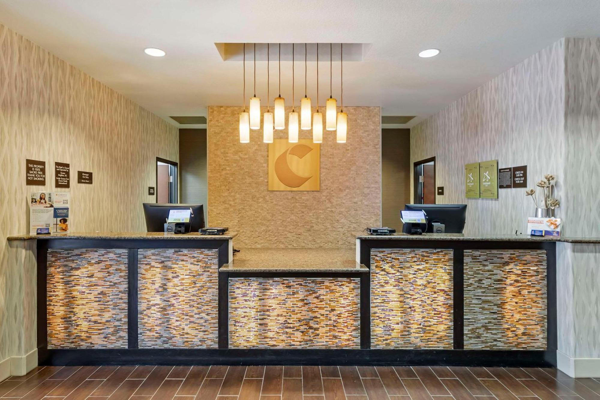 Comfort & Denver Ne Medical Center Brighton