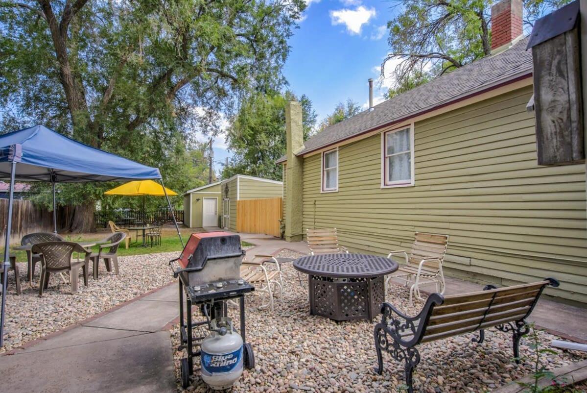 Casa de férias Victorian Charm With Hot Tub & Fire Pit Downtown Colorado Springs