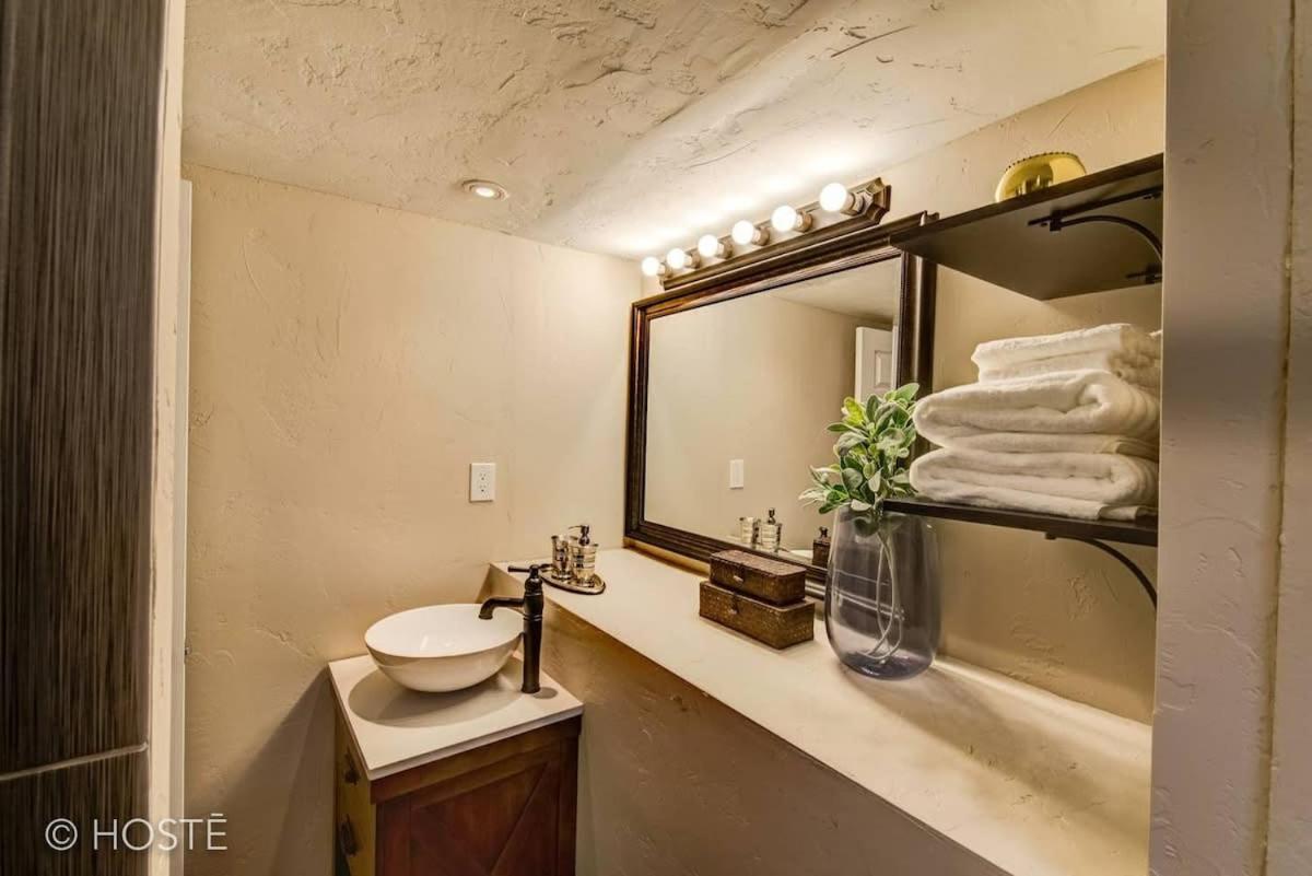 Holiday home 3br 2min To Restaurants Hot Tub Manitou Springs