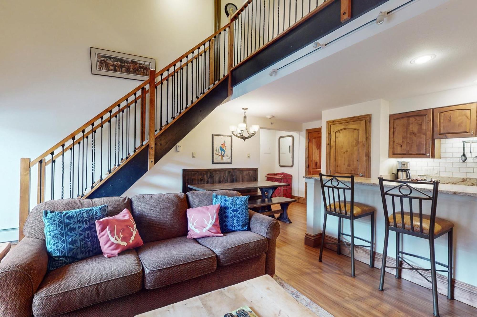 Lion Square Apartment
