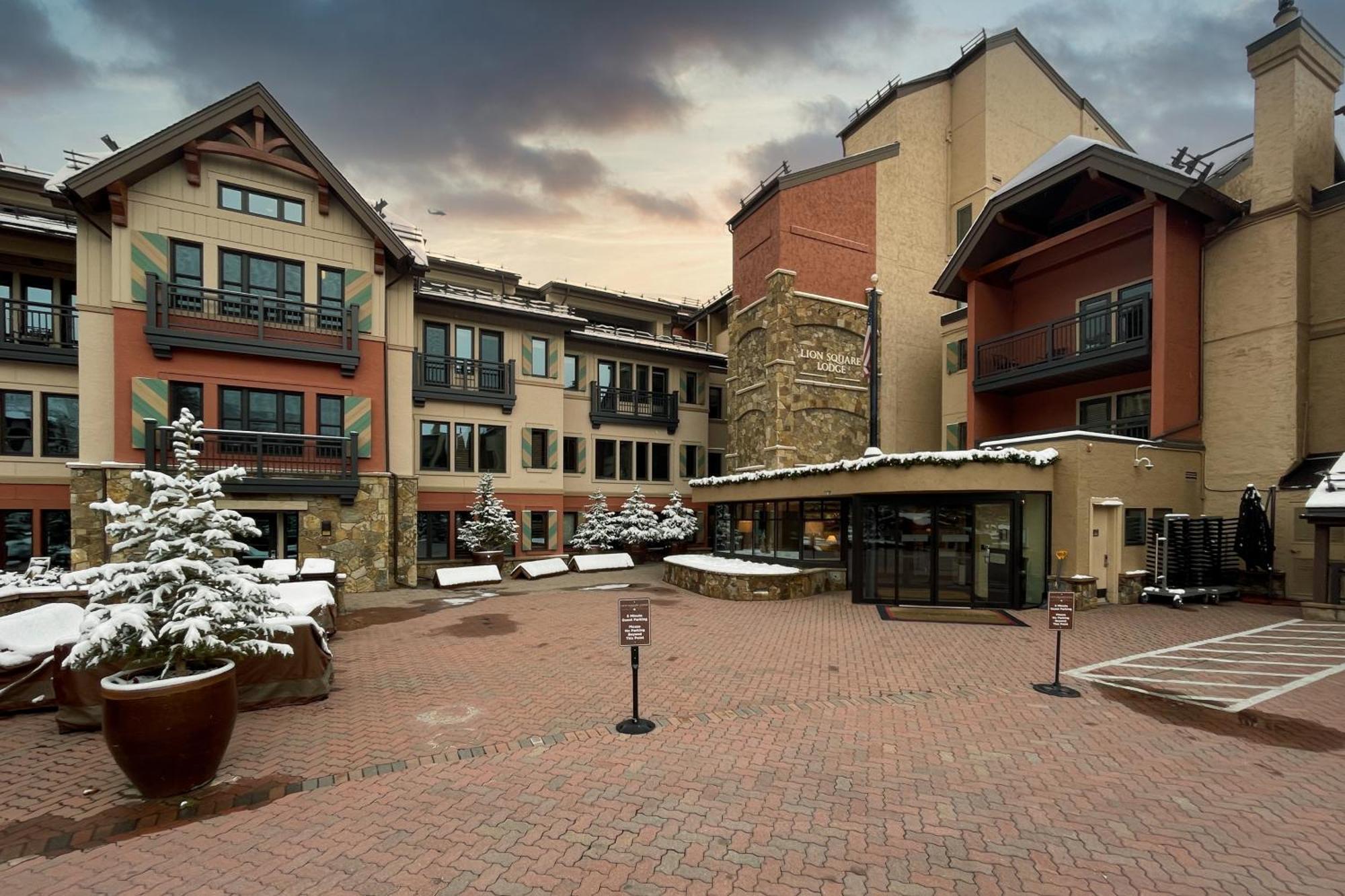 Lion Square Apartment Vail