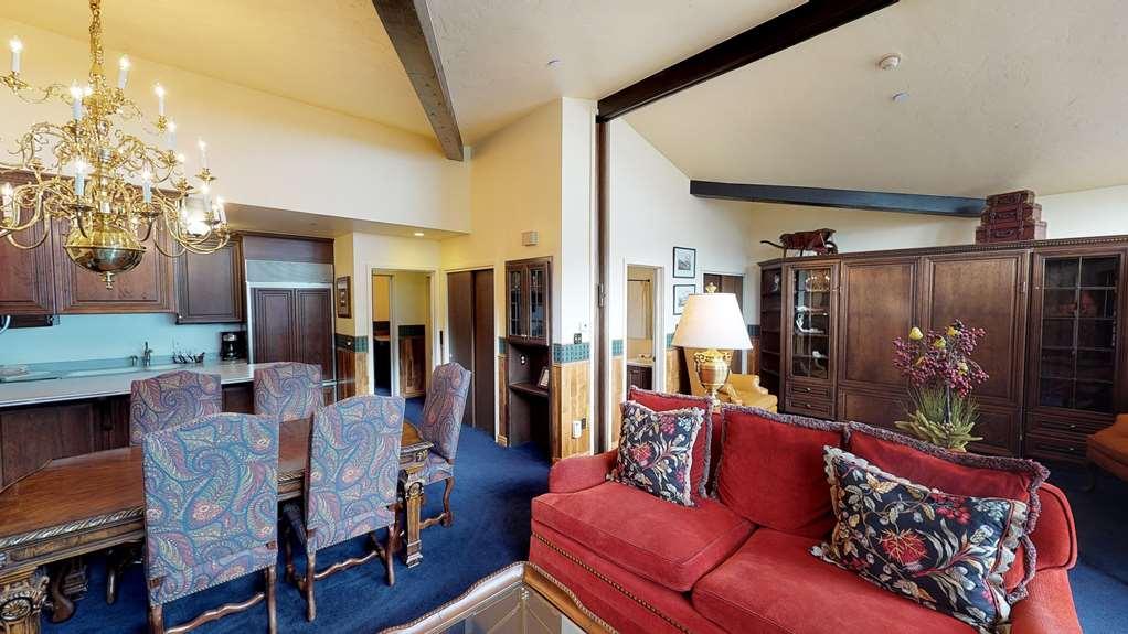 Manor Lodge Vail