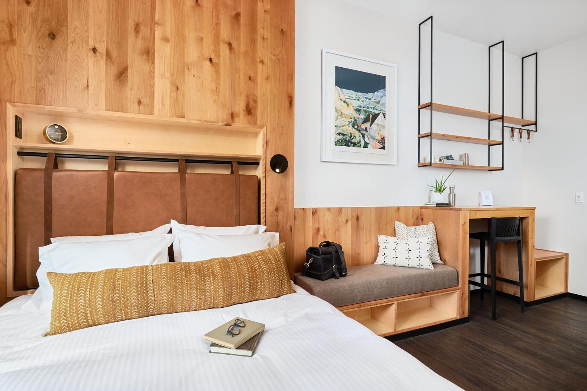 Kinship Landing Hotel *
