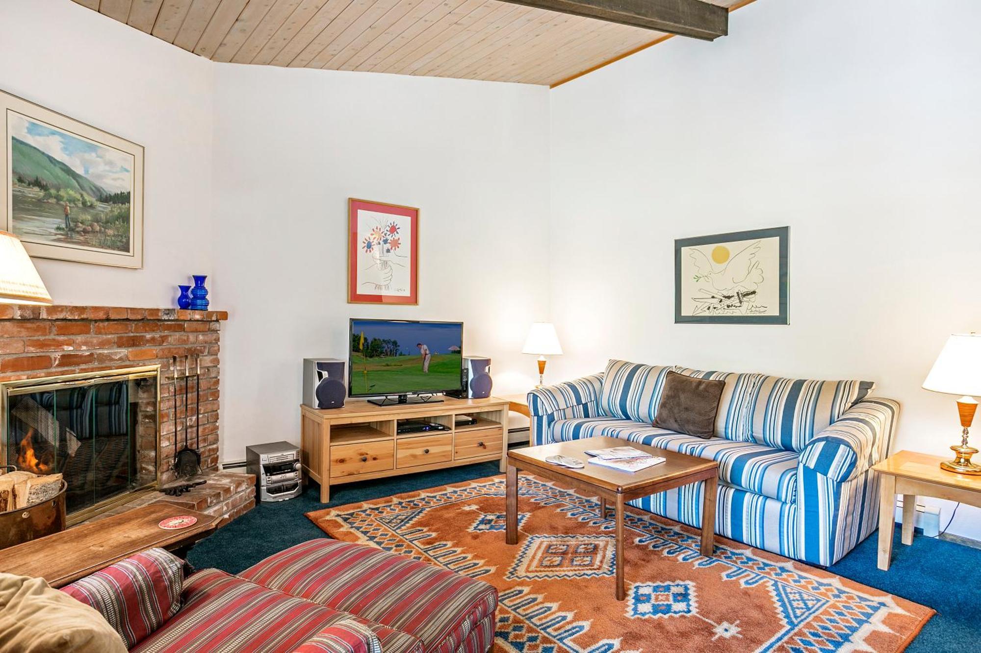 Apartment Woodbridge By Snowmass Vacations