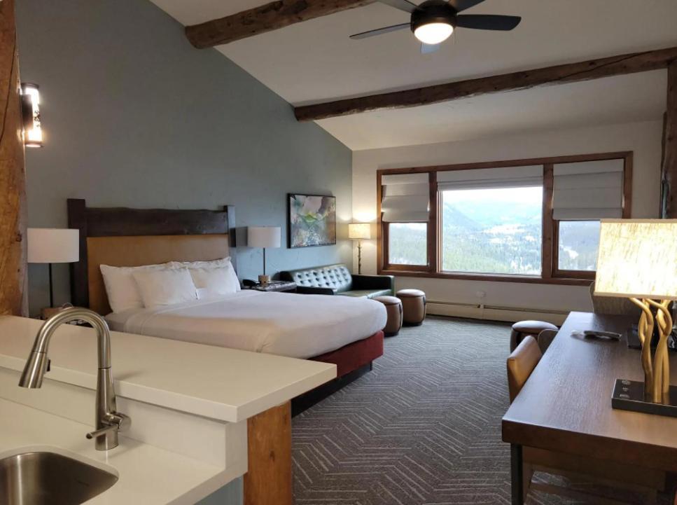 Lodge The At