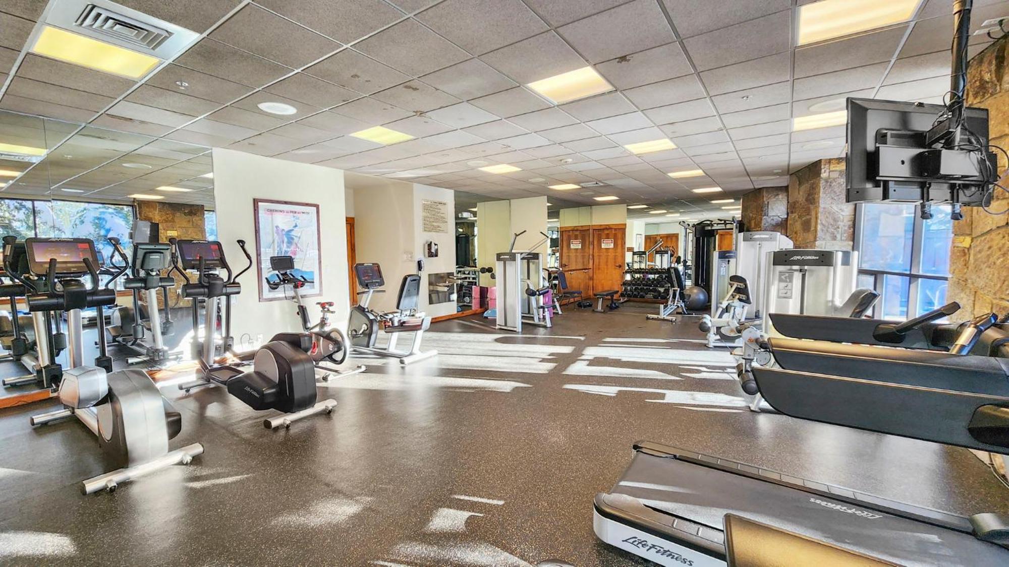 Holiday home 2br Main St Station In Out Amenities *