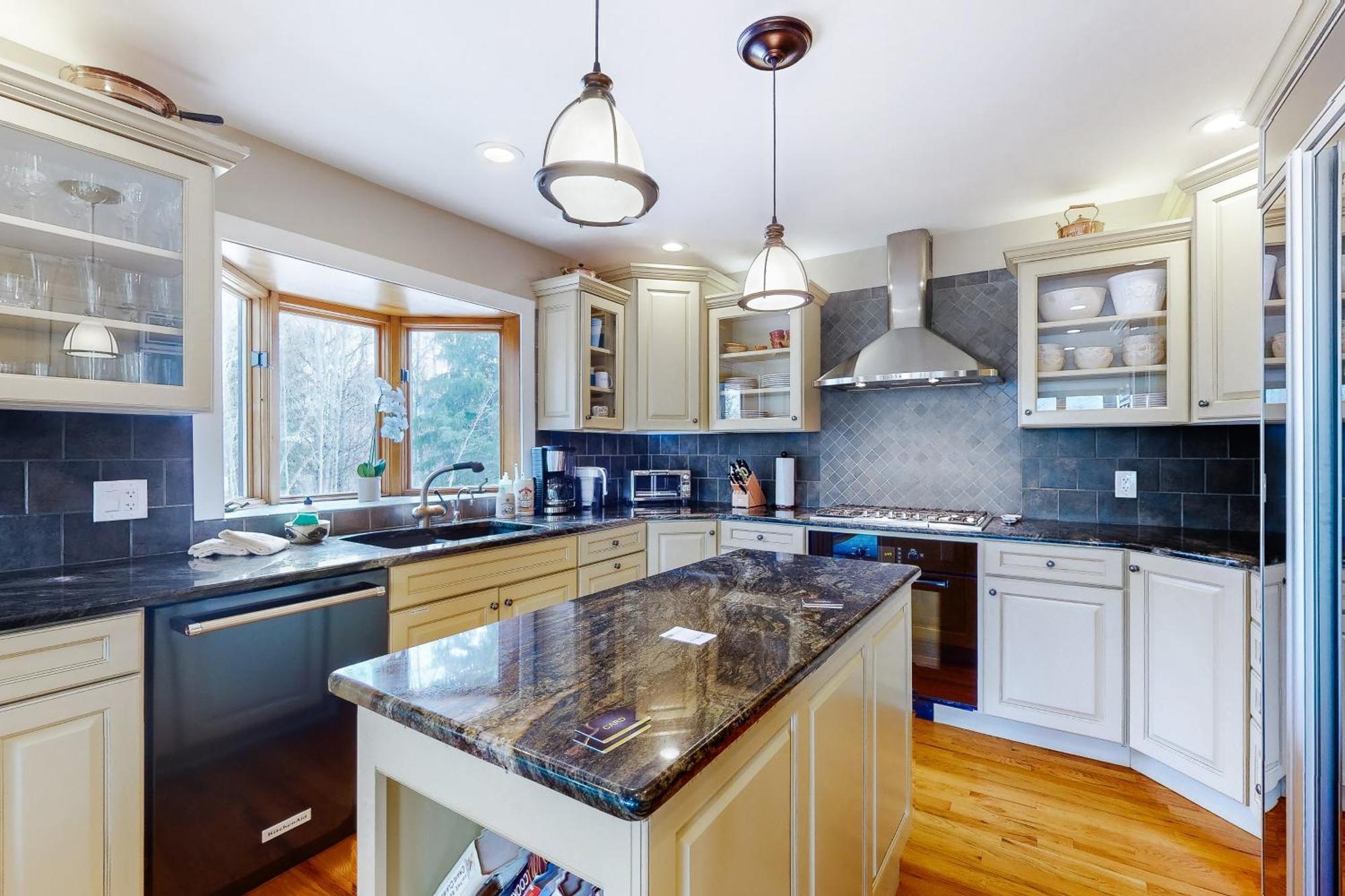 Snowshoe Sanctuary Holiday home *