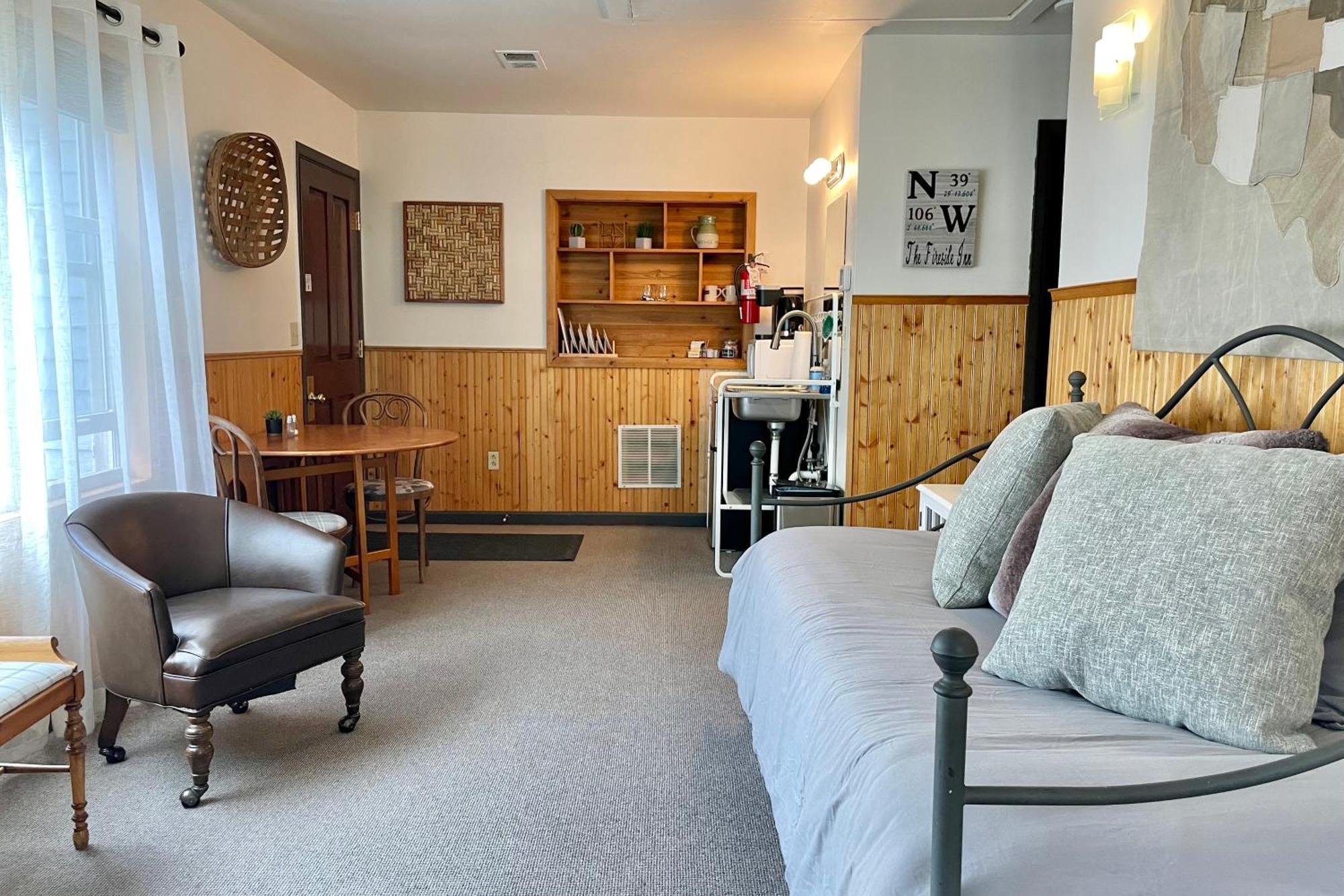 Bed & Breakfast Fireside &