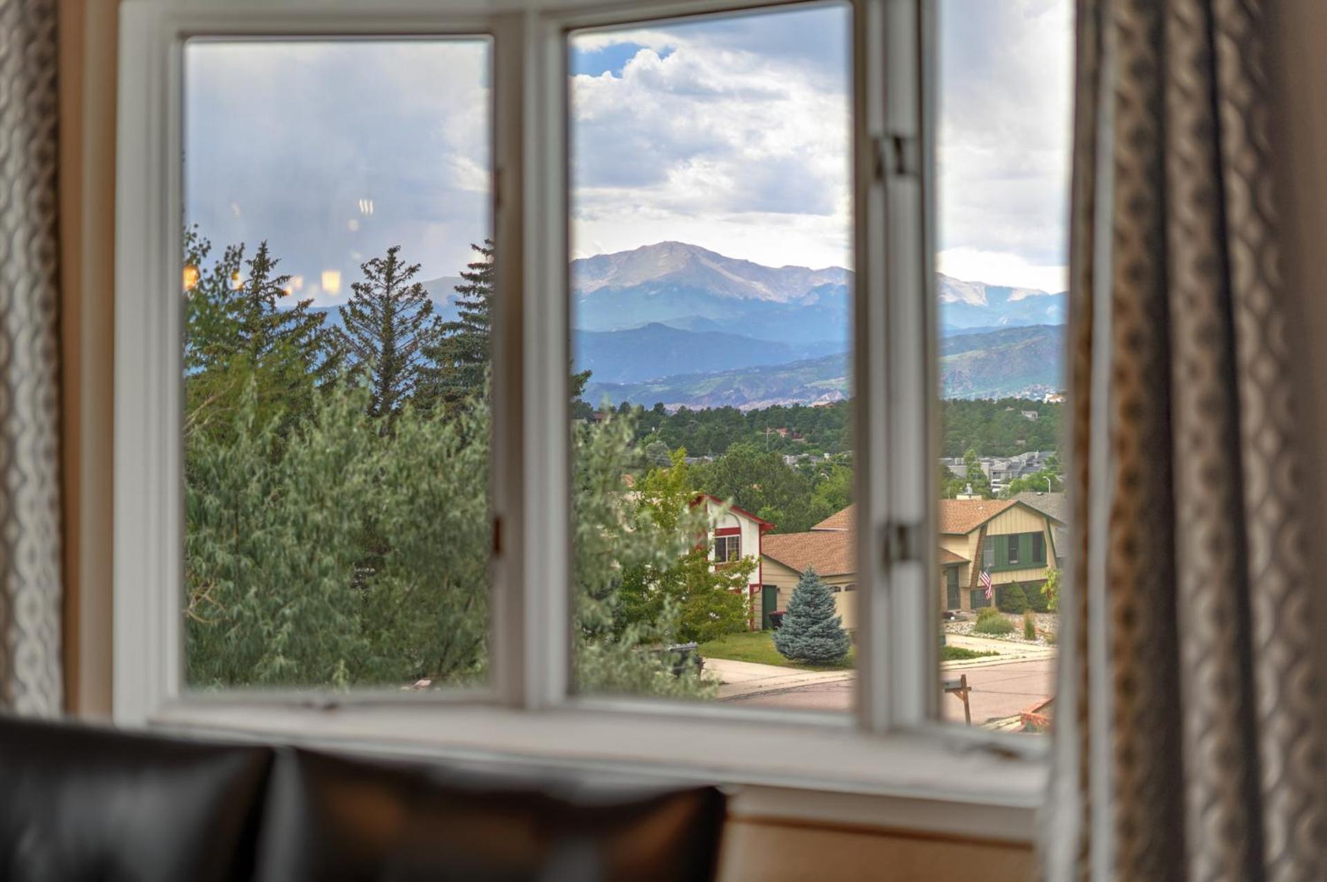 Colorado Retreat-king-pikes Peak View-foosball Casa de férias Colorado Springs