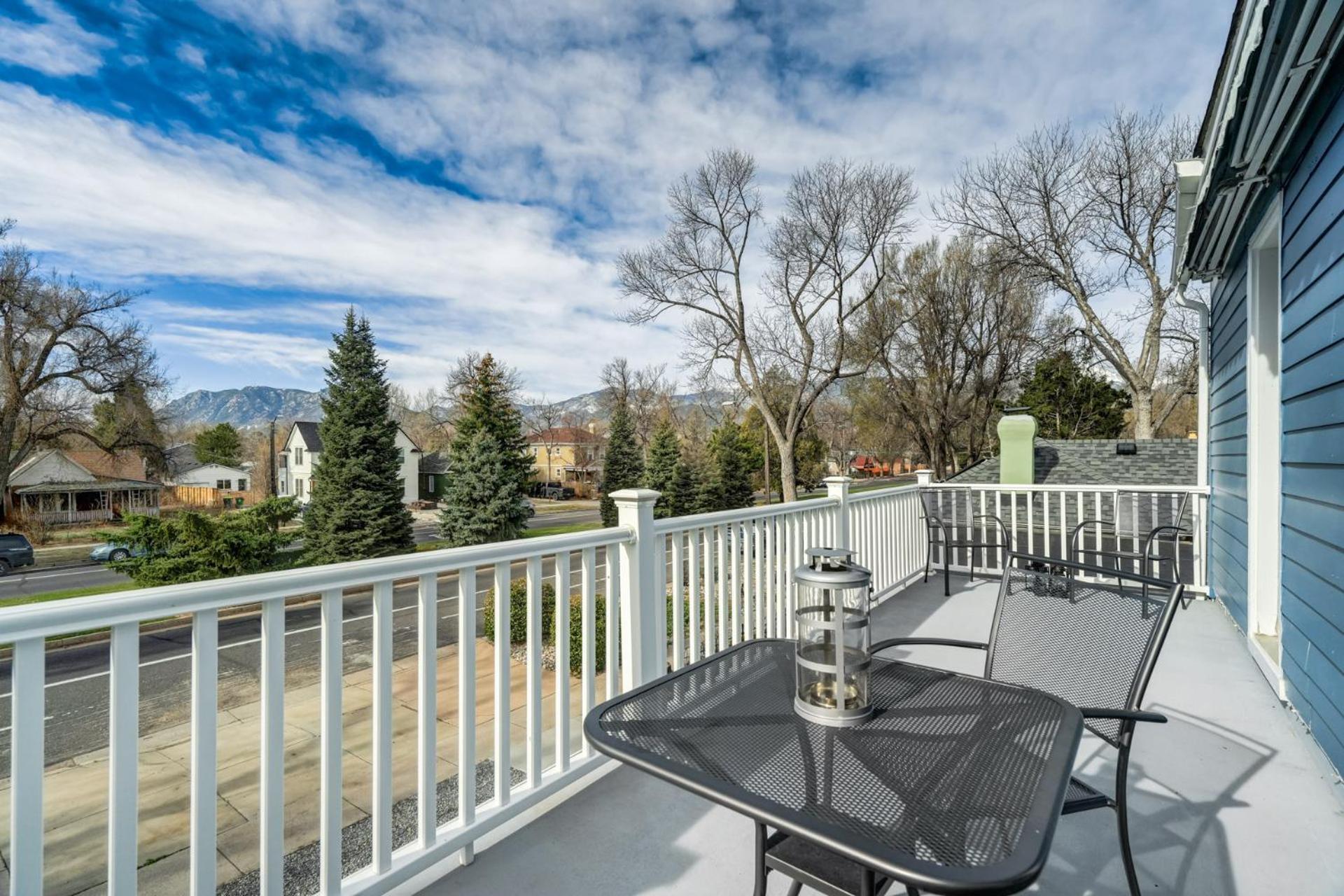 Downtown Getaway - Balcony - King Beds Casa de férias Colorado Springs