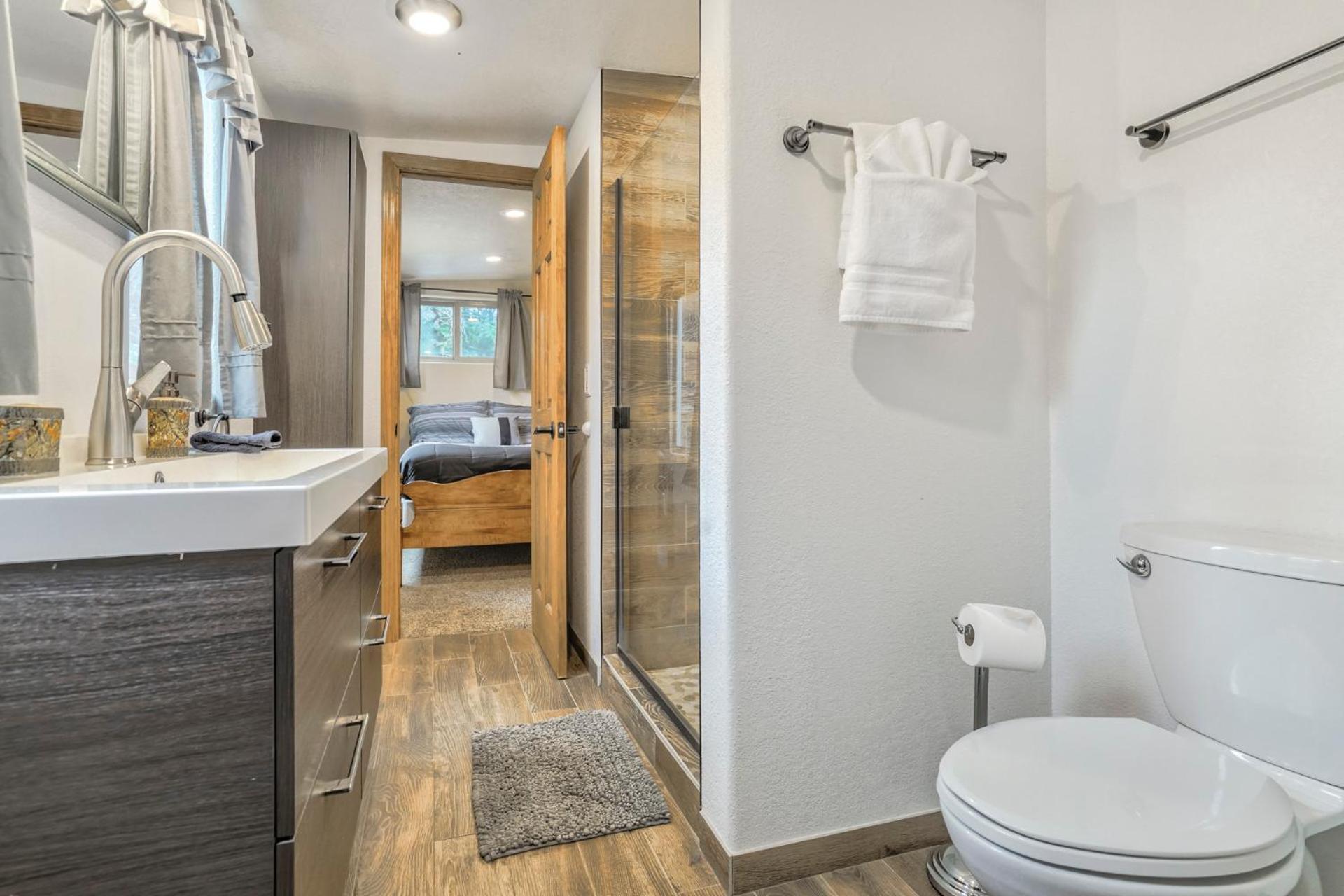 Pikes Peak Stunning Views! Hot Tub! Pet Friendly! * Woodland Park