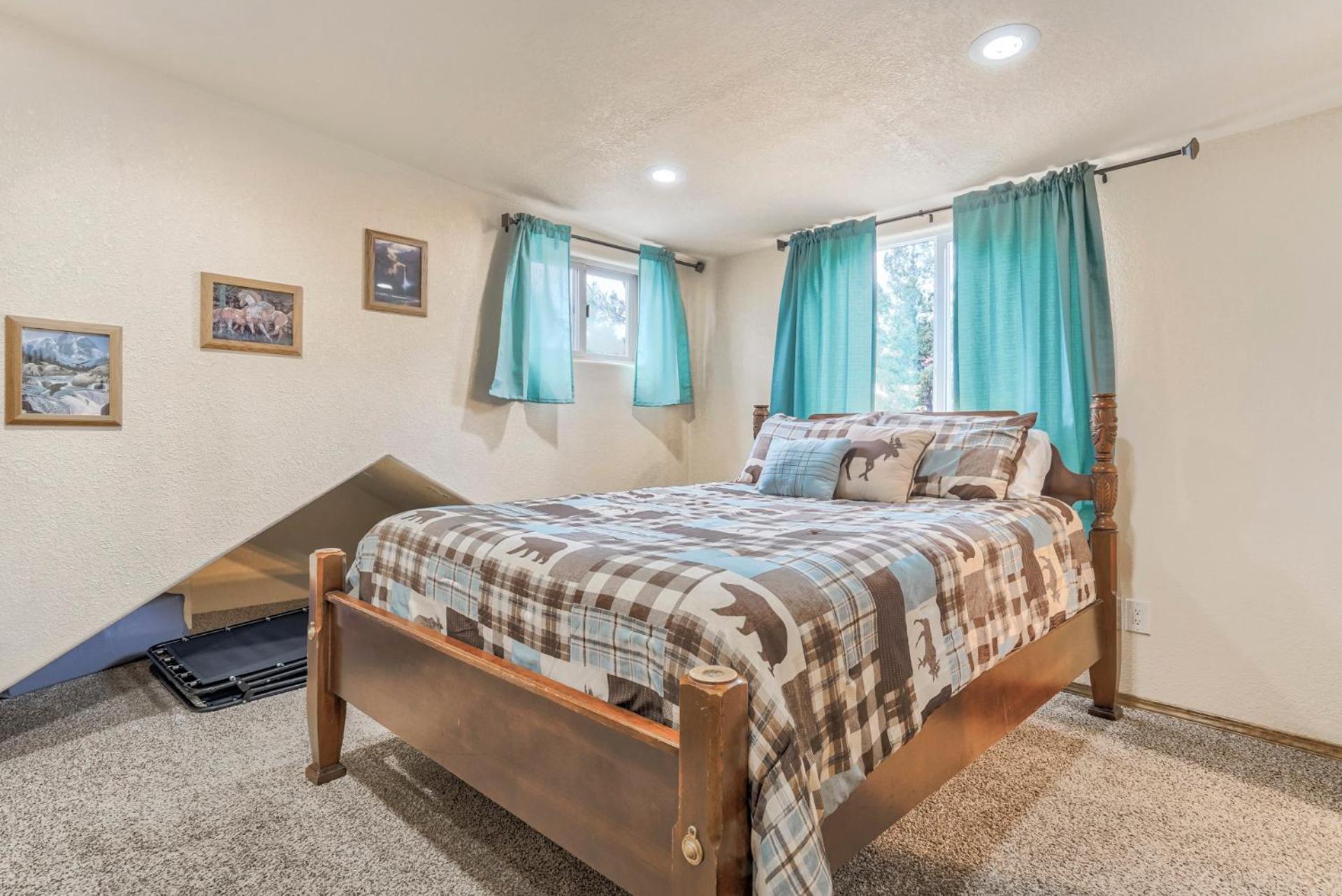 Pikes Peak Stunning Views! Hot Tub! Pet Friendly! * Woodland Park
