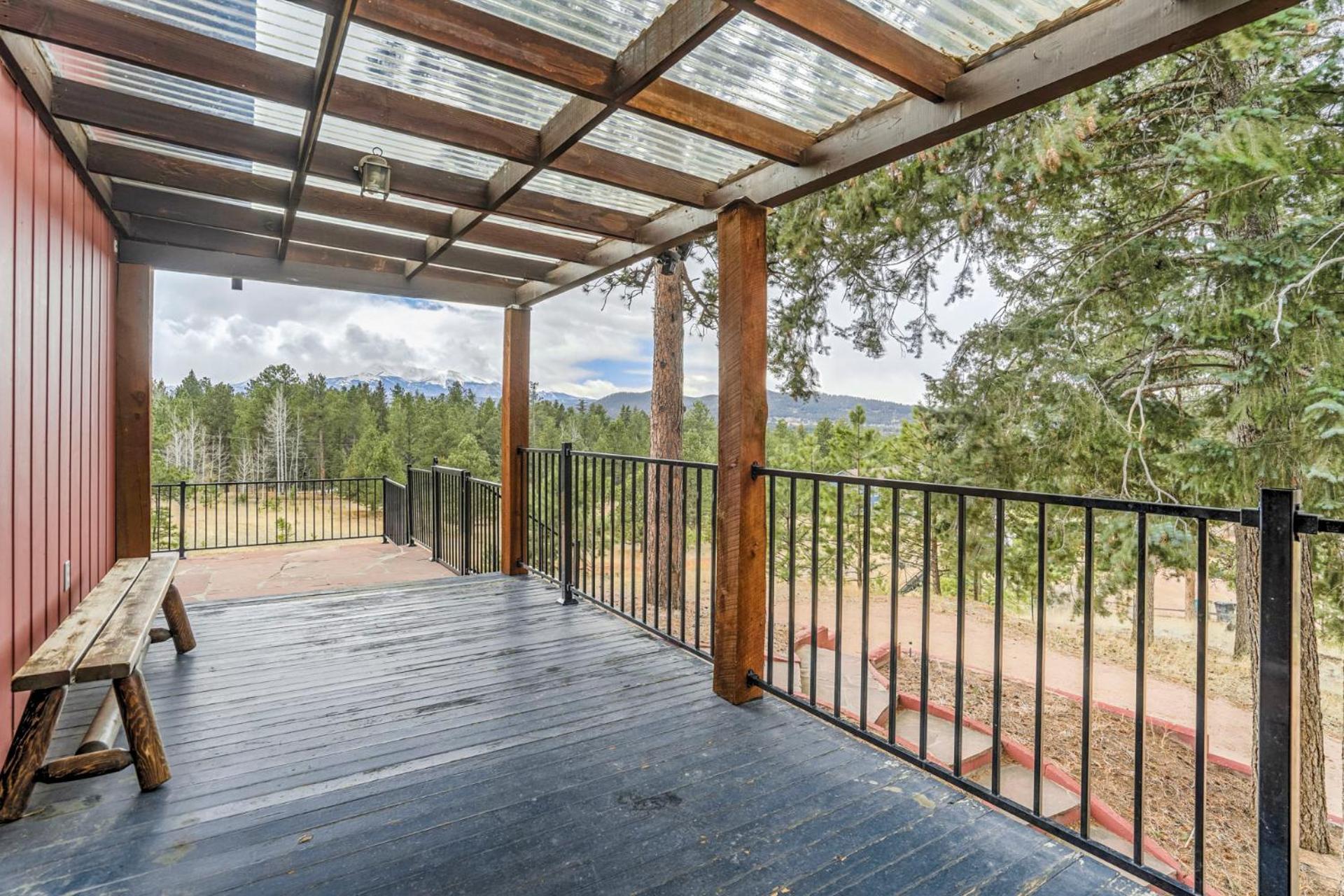 Holiday home Pikes Peak Stunning Views! Hot Tub! Pet Friendly!