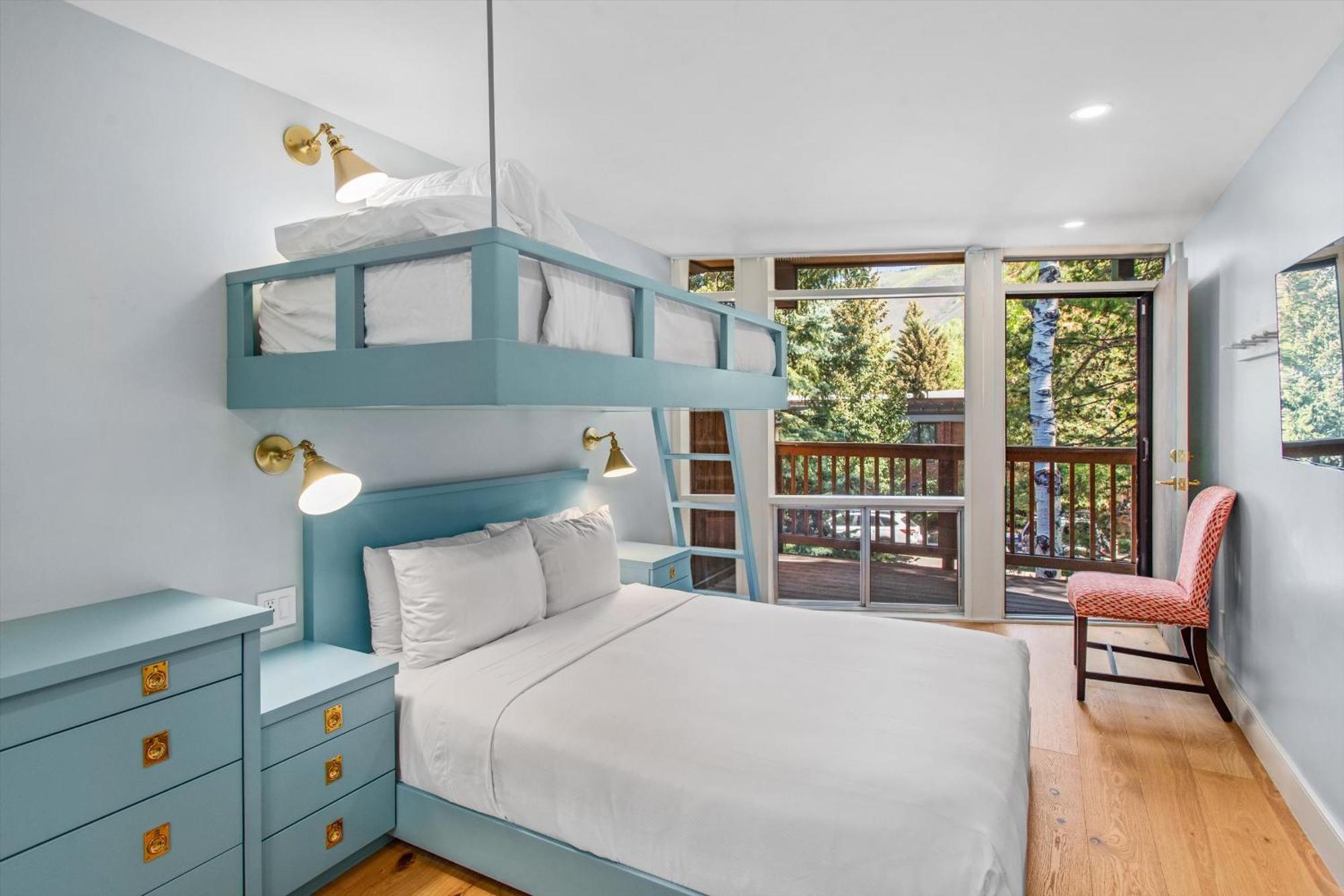 Le Clairvaux Unit 9, Newly Remodeled 2bd In The Heart Of Downtown *