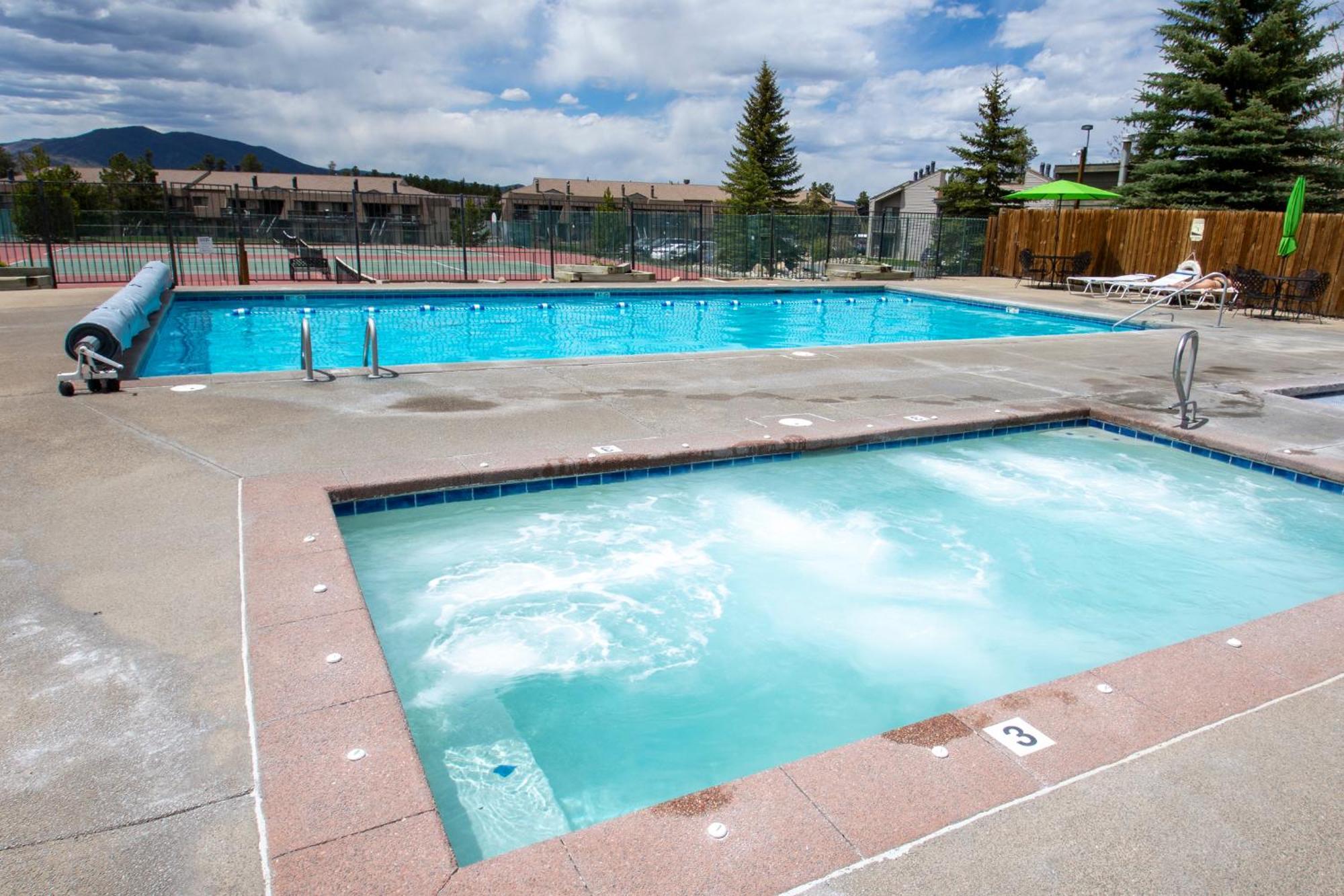 Meadow Ridge Court 28 Unit 6