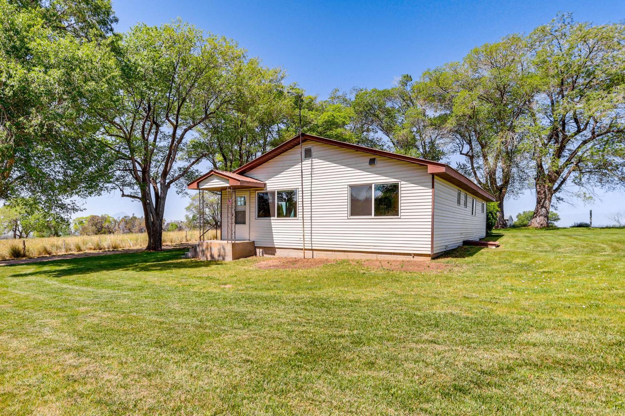 Charming With Mountain Views And Fire Pit *