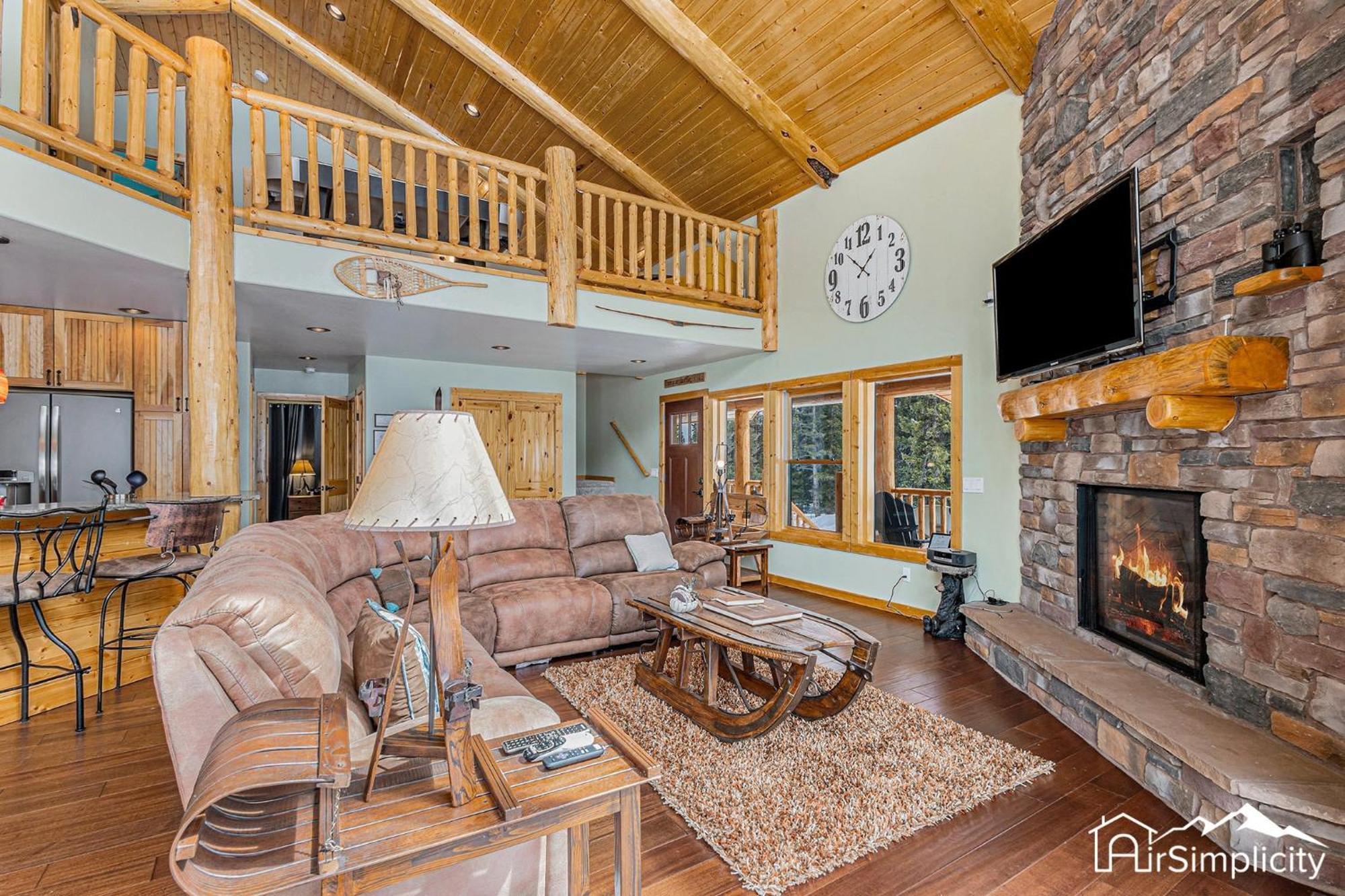 Secluded Log 10 Acres, Soaker Tub * Fairplay