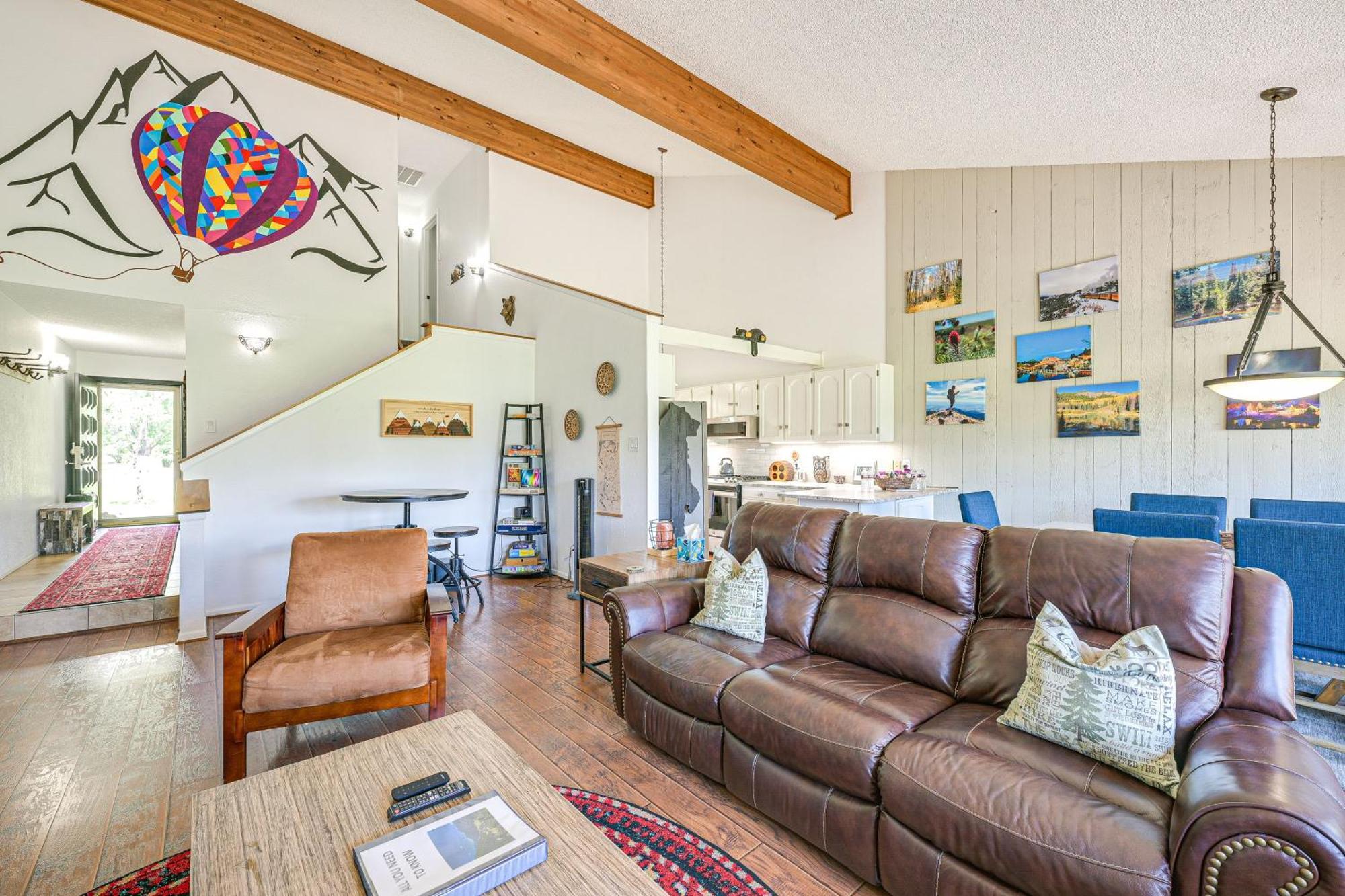 Colorful In With Patio! *