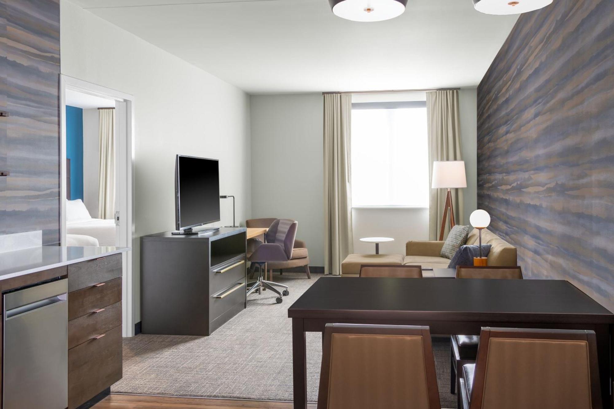 By Marriott Denver West 3*