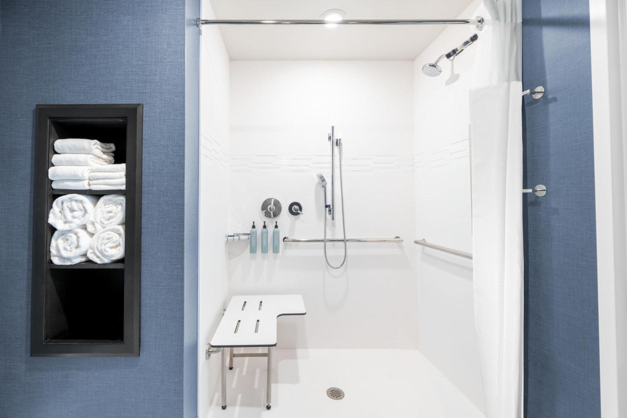 By Marriott Denver West 3* Arvada