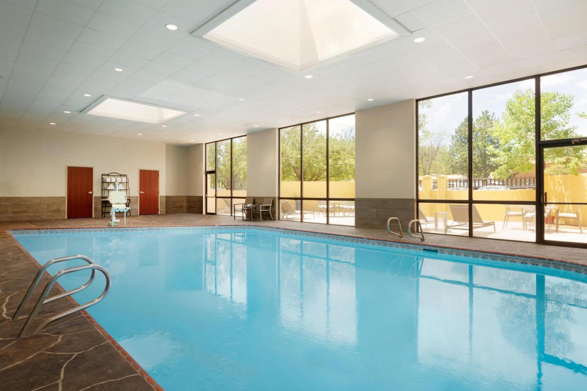 Hilton Collins 3*