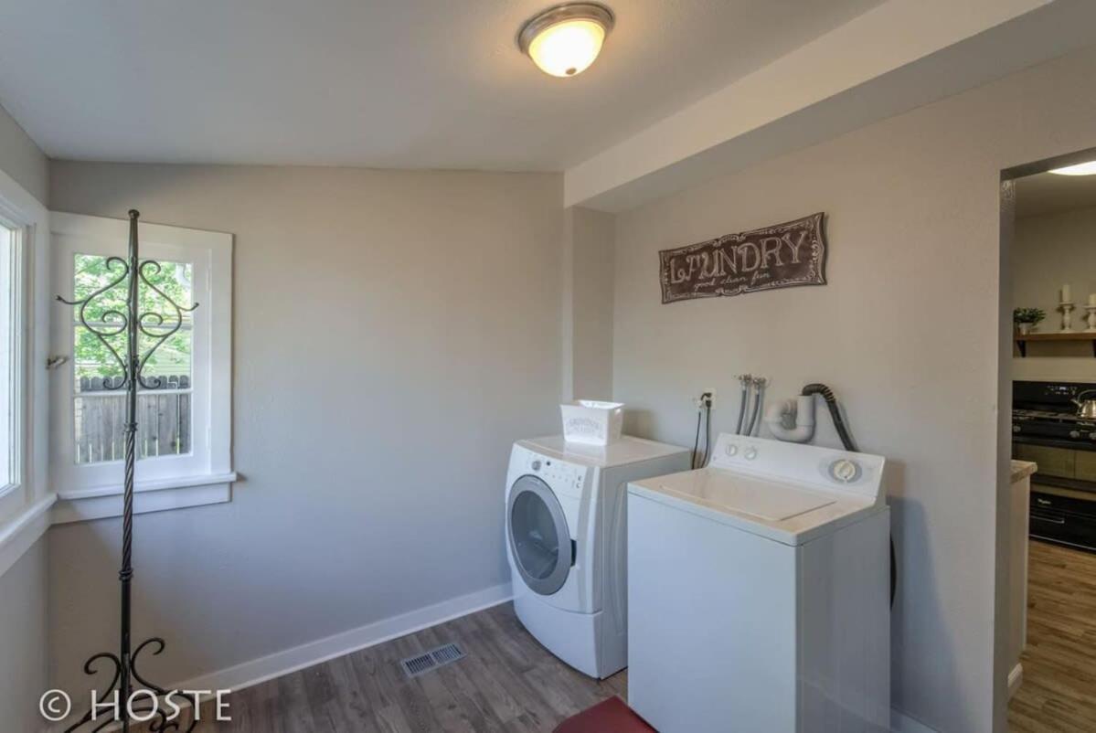 *h New!* Centrally Located 3bdrm Traveler's Near Downtown Apartment