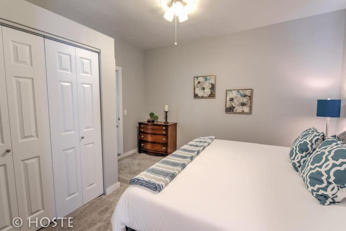 Apartment *h New!* Centrally Located 3bdrm Traveler's Near Downtown