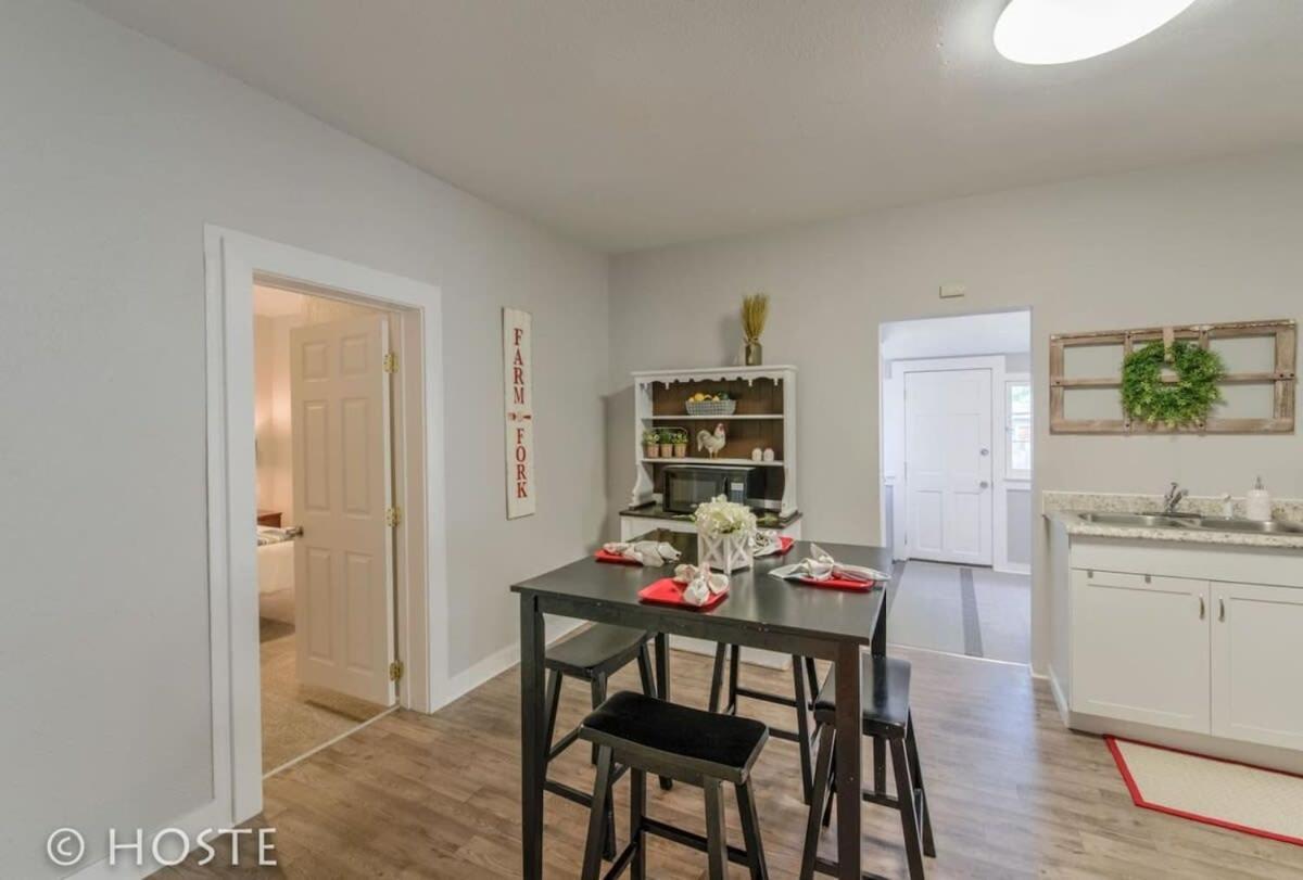 *h New!* Centrally Located 3bdrm Traveler's Near Downtown *