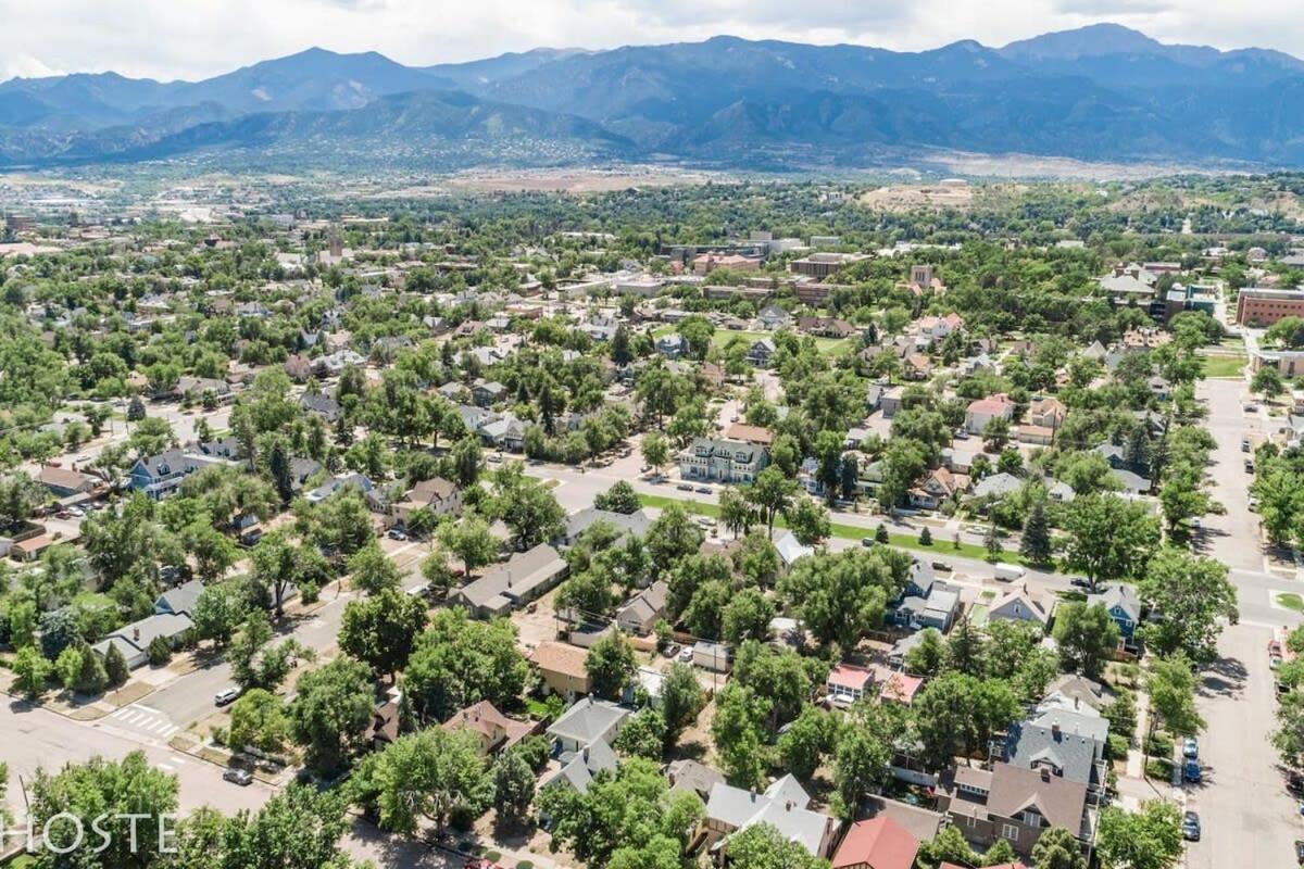 *h New!* Centrally Located 3bdrm Traveler's Near Downtown Colorado Springs
