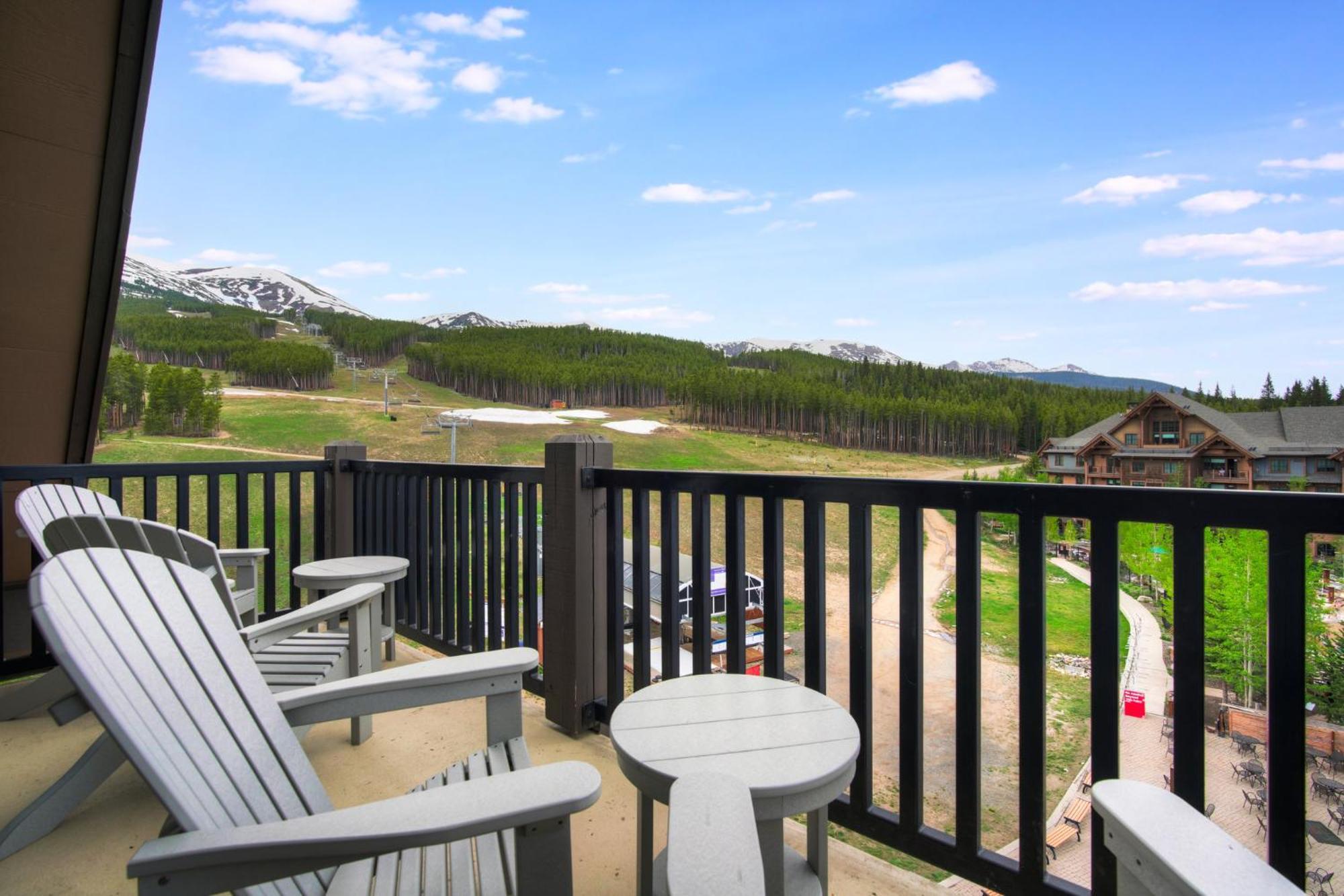 Lodge Crystal Peak By Vail Breckenridge