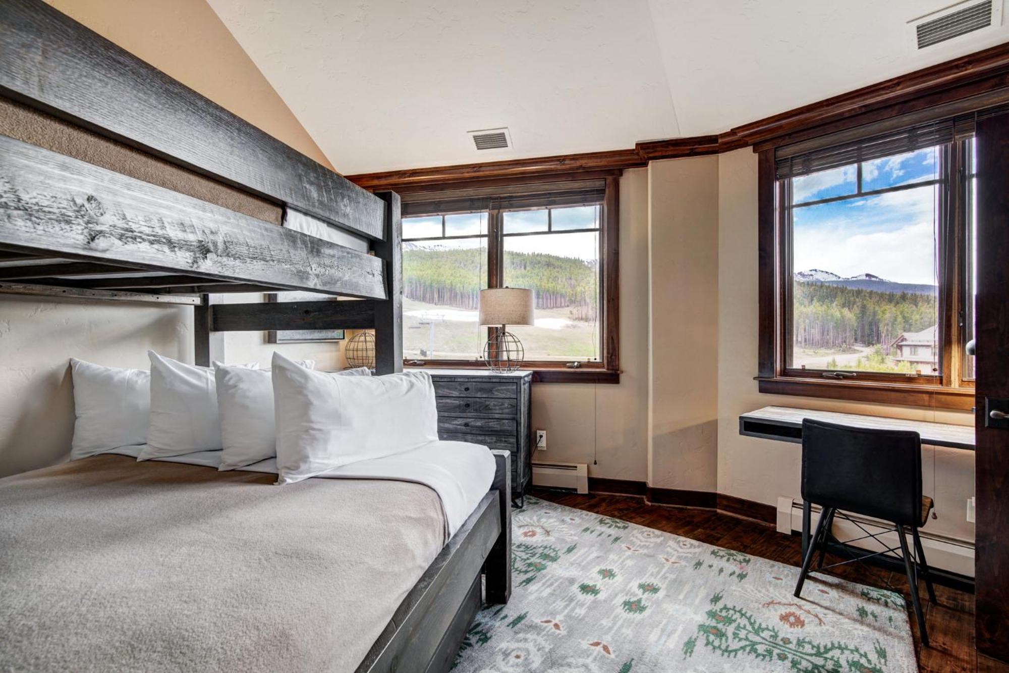 Lodge Crystal Peak By Vail *