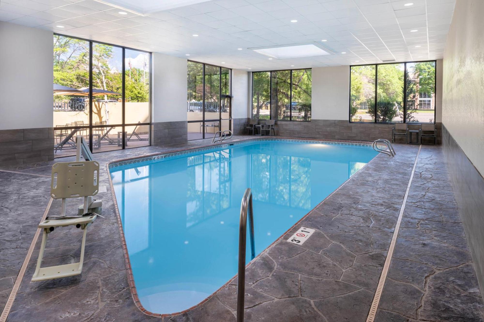 Hilton Collins Hotel