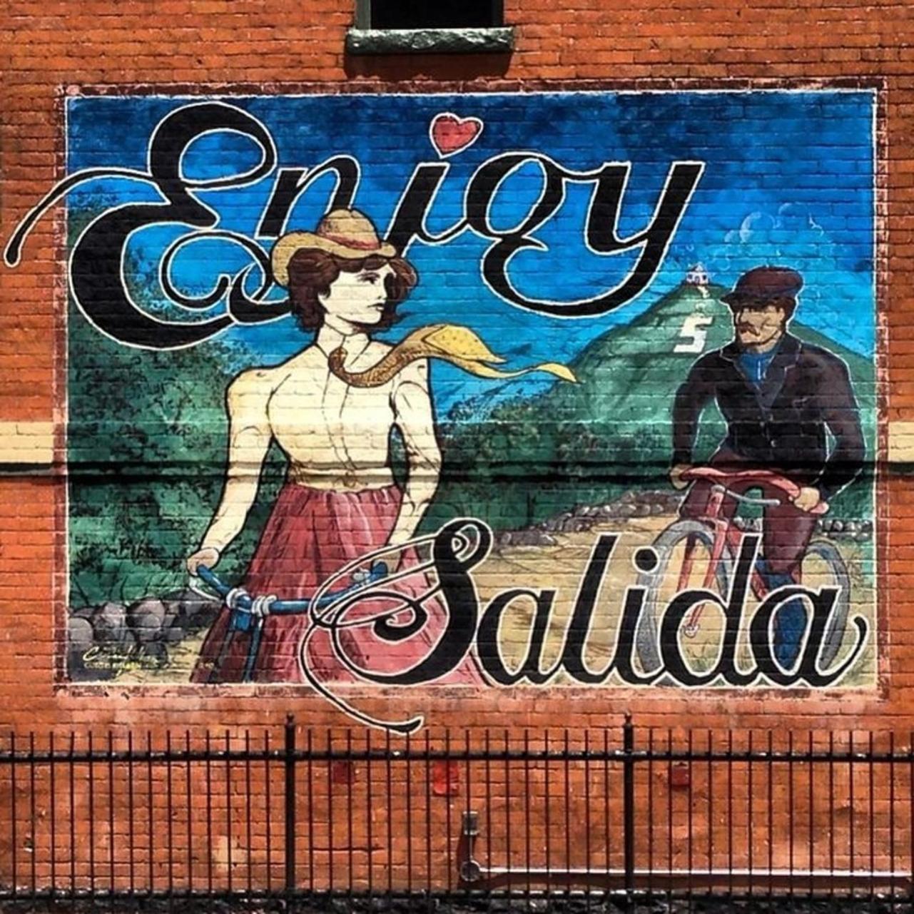 Ednas Place, Downtown
