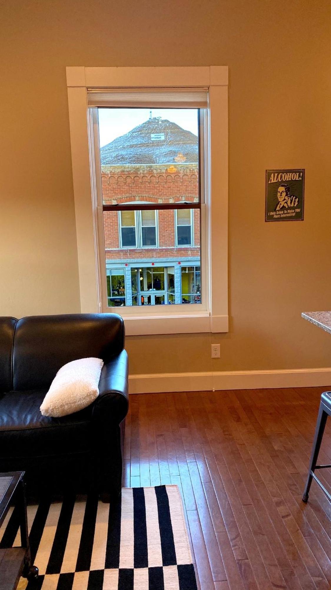 Ednas Place, Downtown Salida