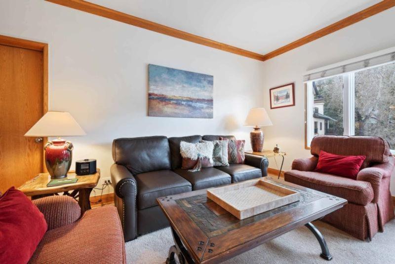 Apartment The Charter At D220