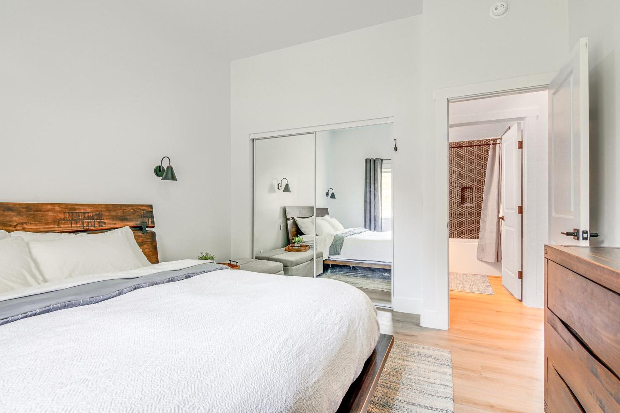 Remodeled Townhome Steps To Pagosa With Kayaks!