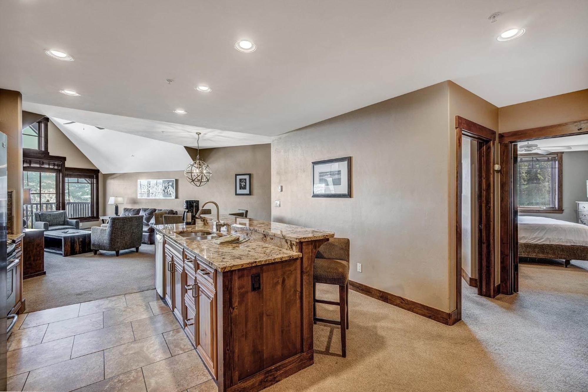 Lodge Crystal Peak By Vail Breckenridge