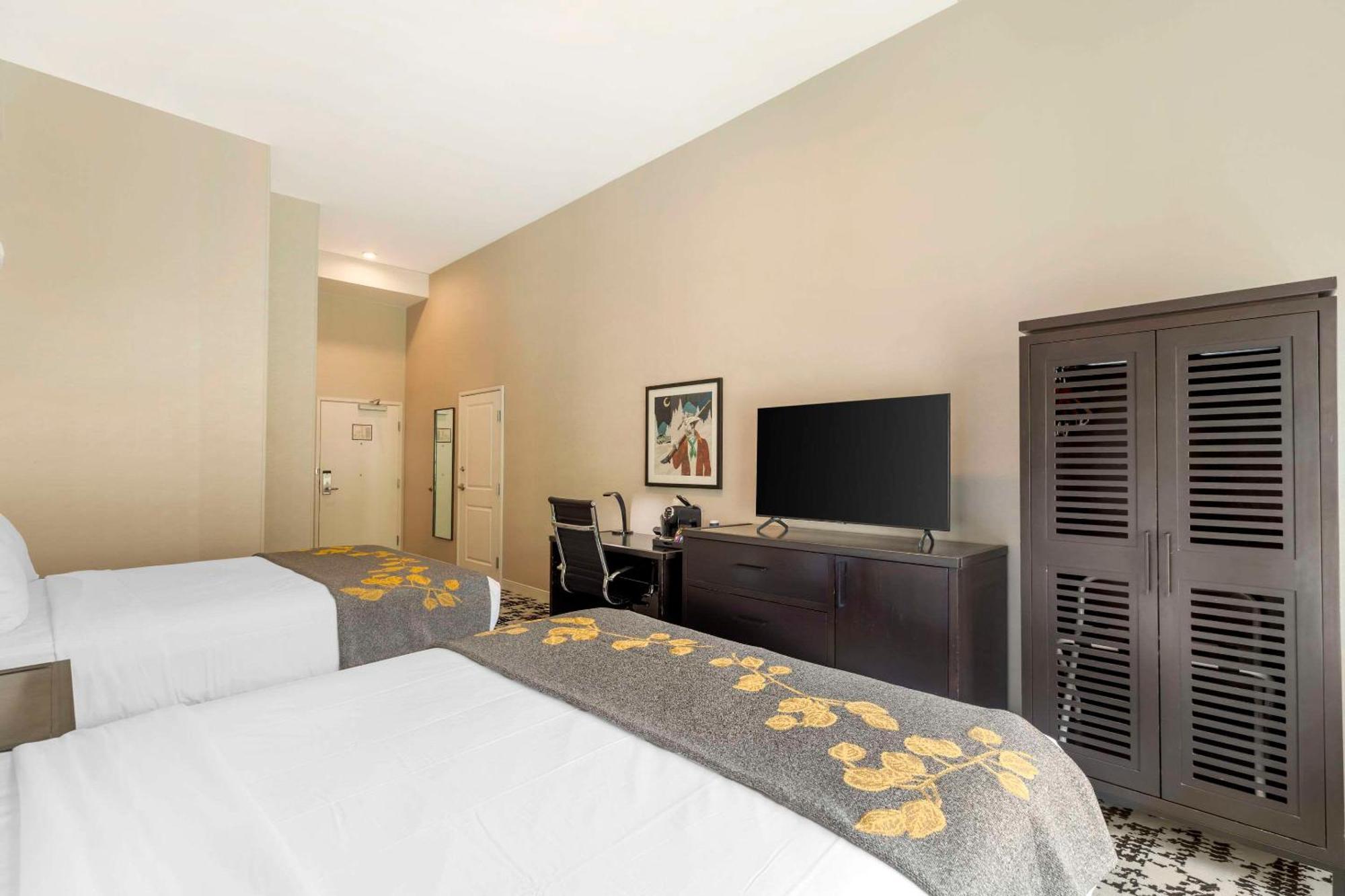 Cambria Copper Mountain Frisco