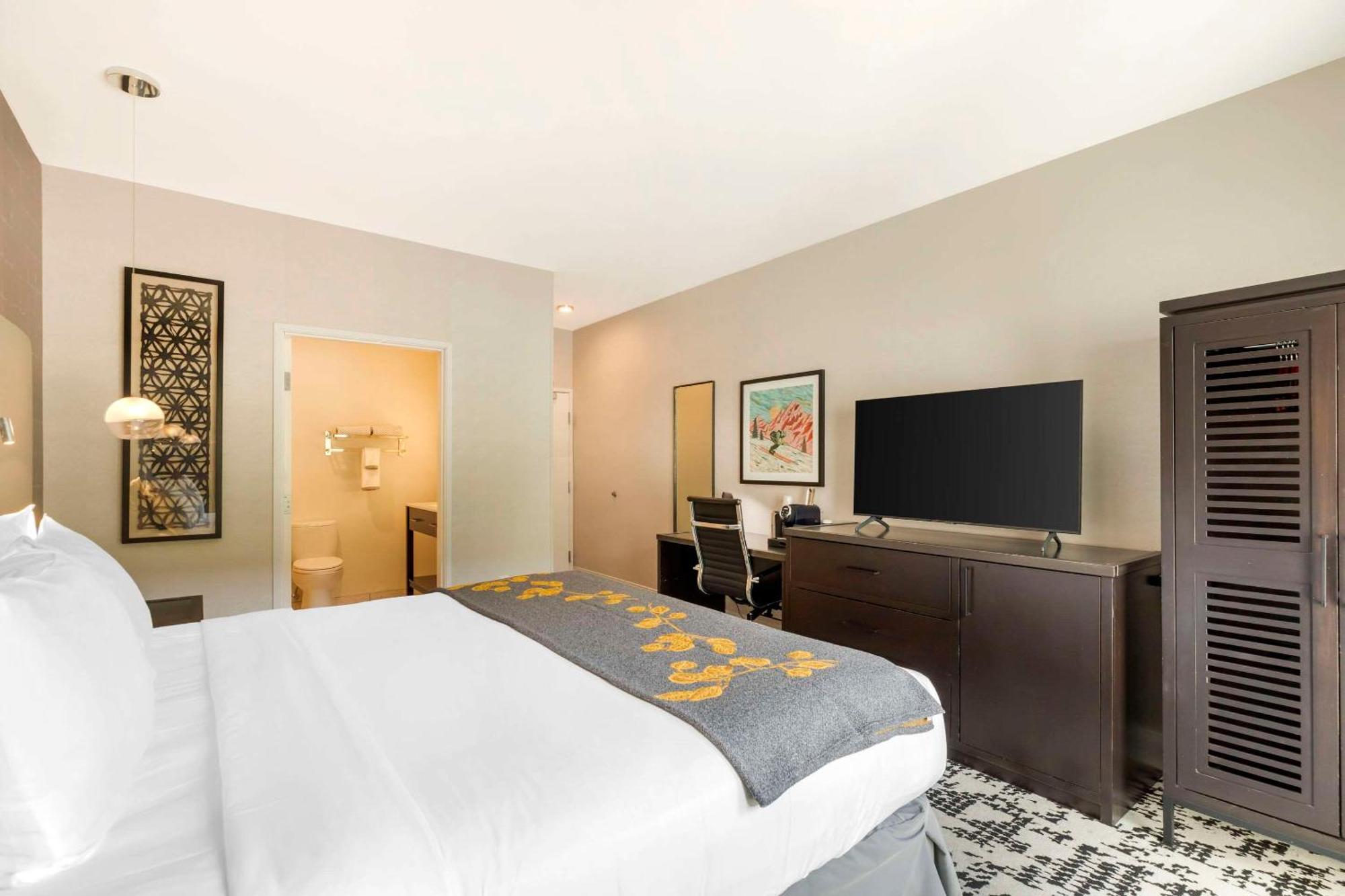 Cambria Copper Mountain Frisco