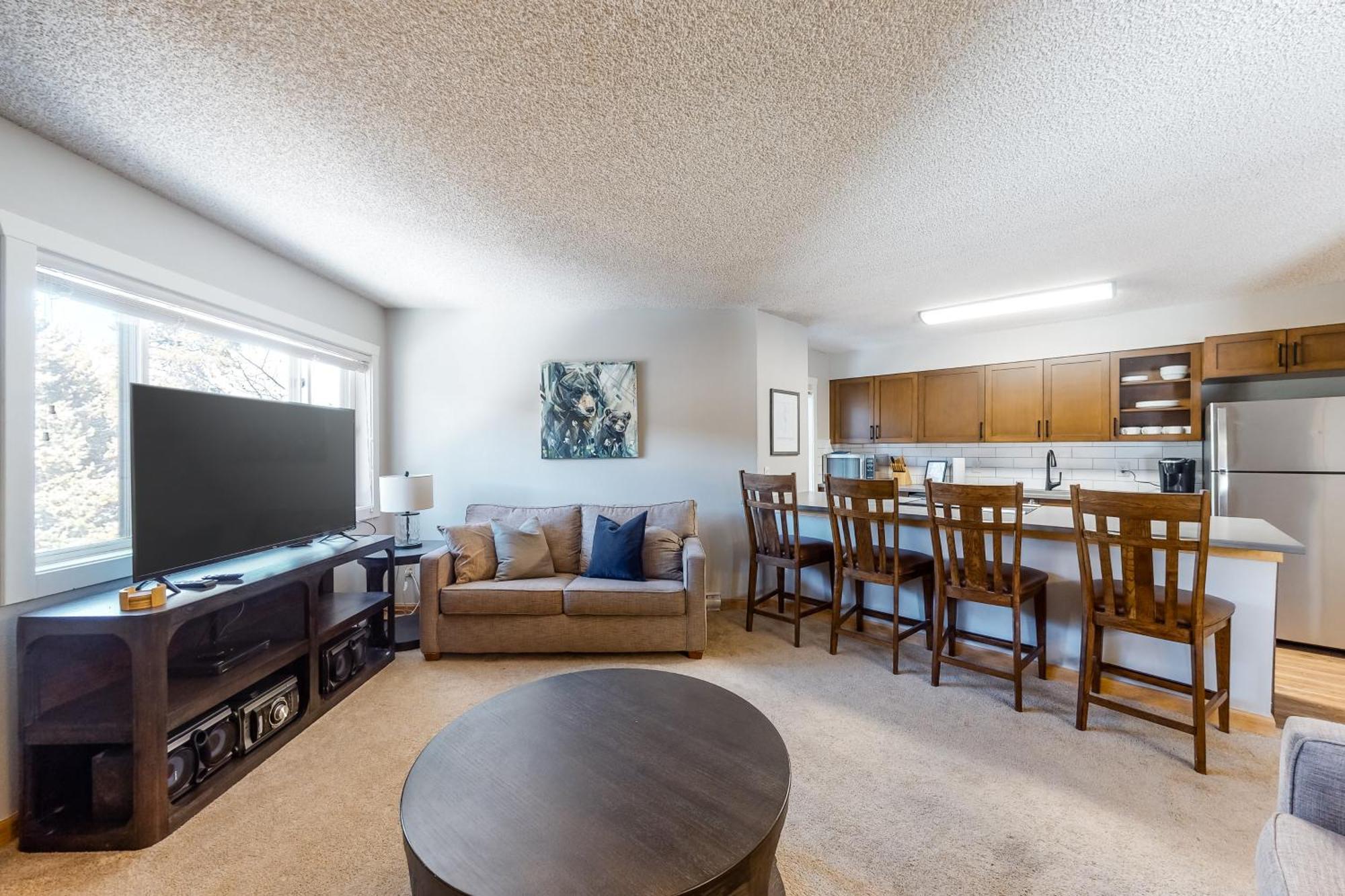 Apartment Sawmill Creek 216 *