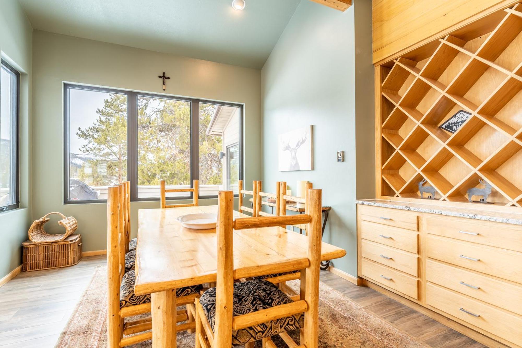 203 Gentian Road