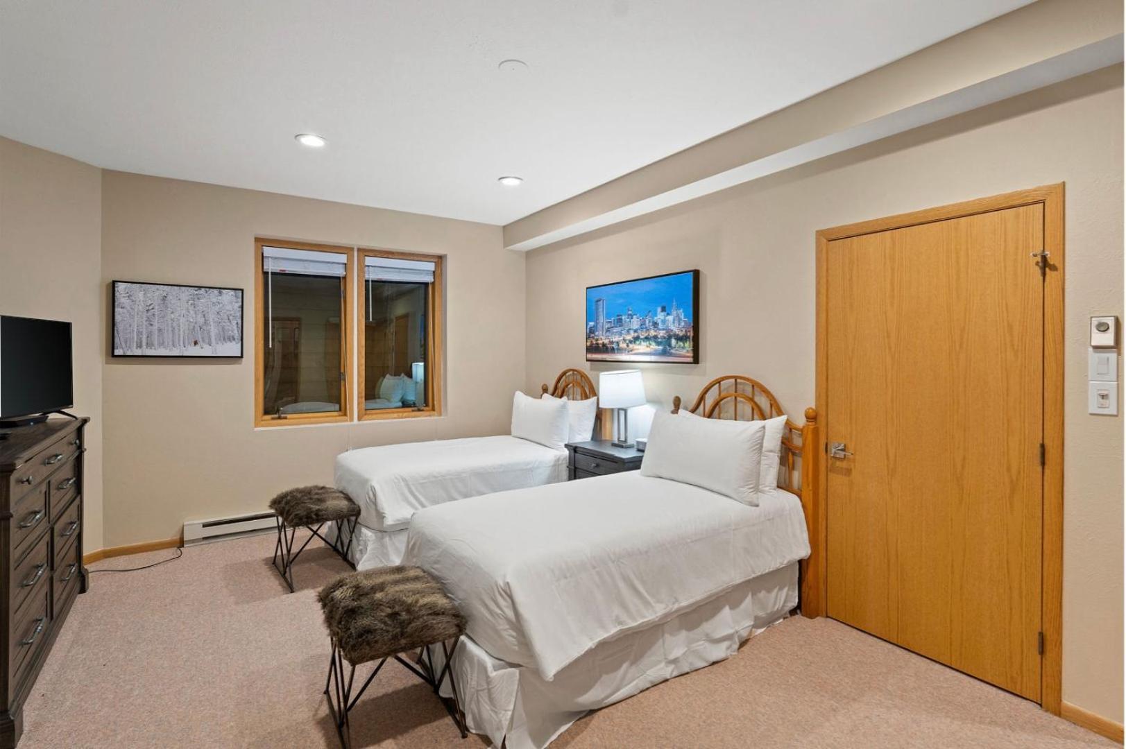 1620 Sunburst Drive 22 * Vail