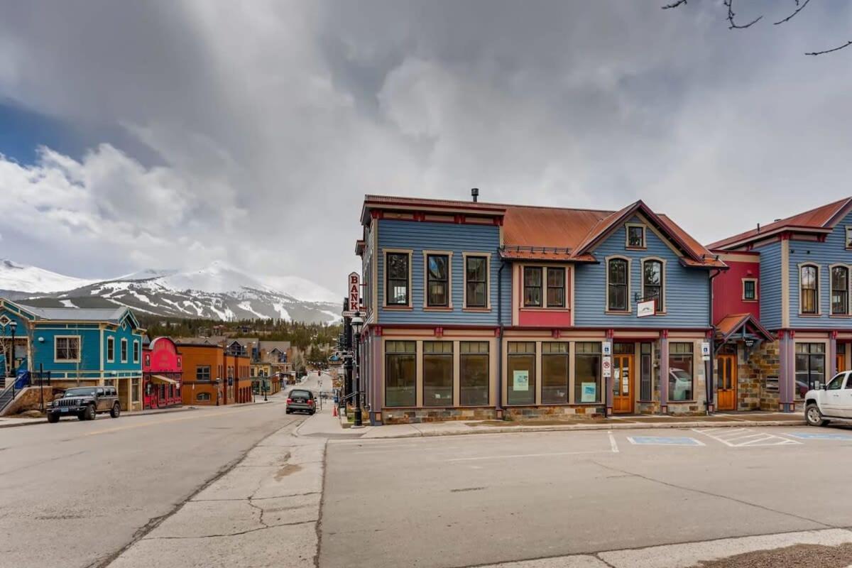 The Lavish Lincoln Luxe Alpine Loft Apartment *
