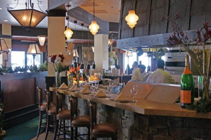 Ritz-carlton: Ski-in/ski-out Luxury Apartment *