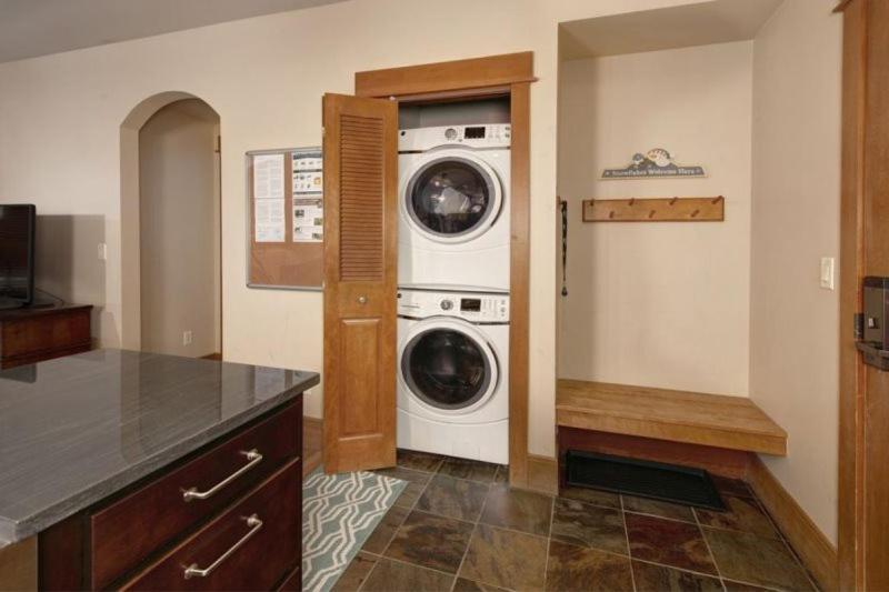 Apartment Premier 2 Bedroom In, Out Lone Eagle With The Access To Skiing In