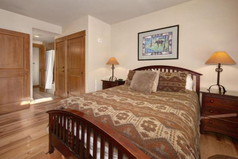 Premier 2 Bedroom In, Out Lone Eagle With The Access To Skiing In Keystone