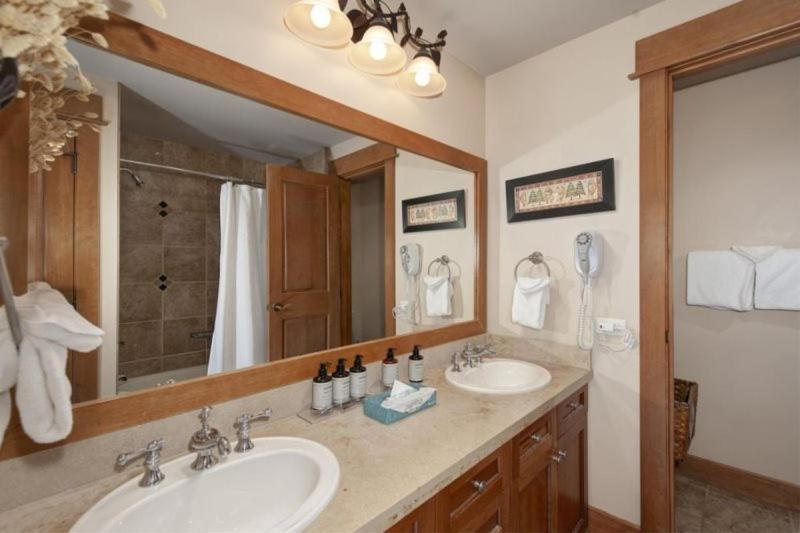 Premier 2 Bedroom In, Out Lone Eagle With The Access To Skiing In * Keystone